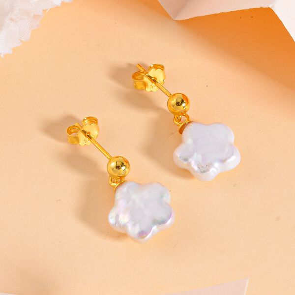 Wei&szlig;e Keshi-Stil Perle Ohrringe 925 Silber vergoldet image number 2