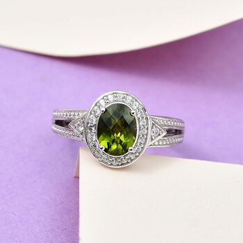 AA Vesuvianit und Zirkon Ring- 1,72 ct.