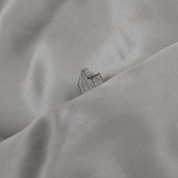 Serenity Night Seidendecke aus 100% Maulbeerseide mit 500gsm Kunstdaunenf&uuml;llung, 135x200cm, Grau image number 9