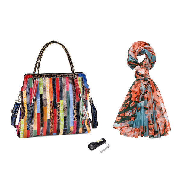 Chaos by Elsie Echtleder Crossbody Tasche im Streifenmuster mit RFID-Schutz und Mini-Taschenlampe und LA MAREY Schal aus 100% Maulbeerseide image number 0