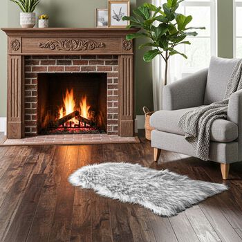 LIVMORE - Kunstfell-Teppich im Dip-Dye-Look mit Schaumstoffunterlage, 60x100 cm, Schwarz