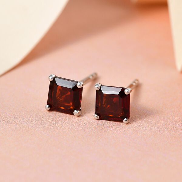 Rote Granat Ohrstecker - 1,43 ct. image number 2