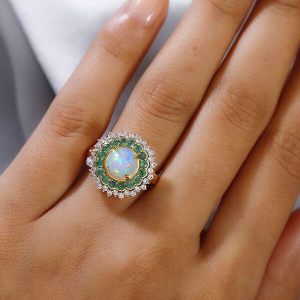Nat&uuml;rlicher, &auml;thiopischer Opal und Smaragd-Ring - 2,48 ct. image number 3