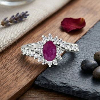 AA Montepuez Rubin und Zirkon Ring - 1,07 ct.