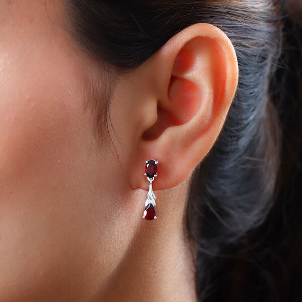 Rote Granat-Ohrh&auml;nger in Silber, 2,23 ct. image number 3