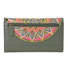 Sukriti 100% Leder: handbemalte Brieftasche mit RFID Schutz, Mandala Grün image number 3