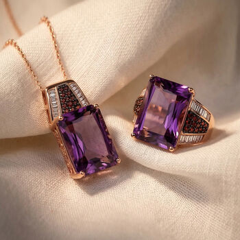 D'Joy Rose De France Amethyst, Moissanit und Mosambik Granat Ring und Anh&auml;nger mit 50cm Kette