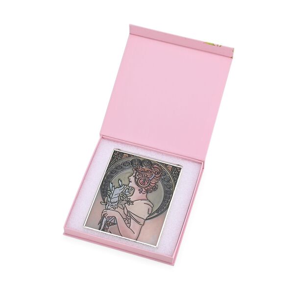 Handbemalter Sonnenf&auml;nger aus Glas mit Kette und silberfarbenem Rahmen, Mucha-Motiv, 12x15 cm Frau mit Feder image number 6