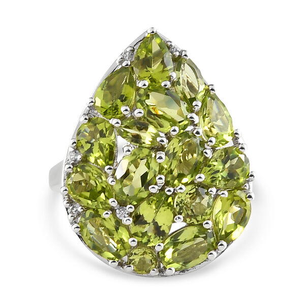Nat&uuml;rlicher Peridot-Cluster-Ring in Silber, 7,43 ct.