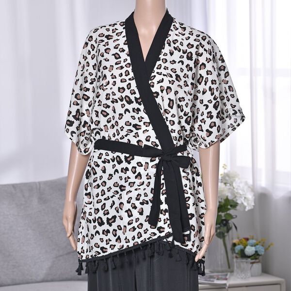 Superweiche Kimono mit Gürtel, Größe: 86 x 69, Leopardmuster, weiß image number 0