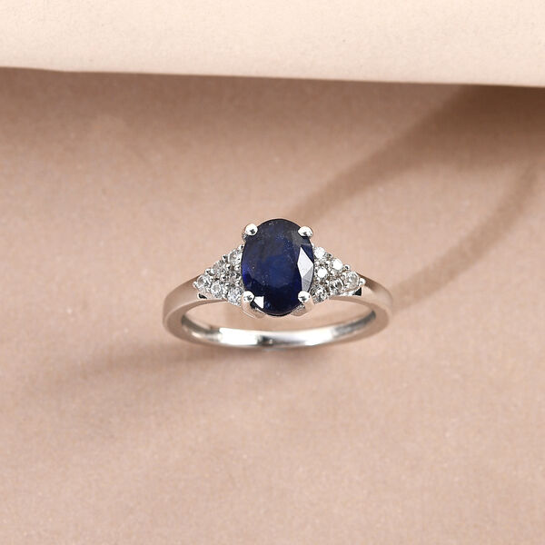 Masoala Saphir und wei&szlig;er Zirkon-Ring - 2,14 ct. image number 2