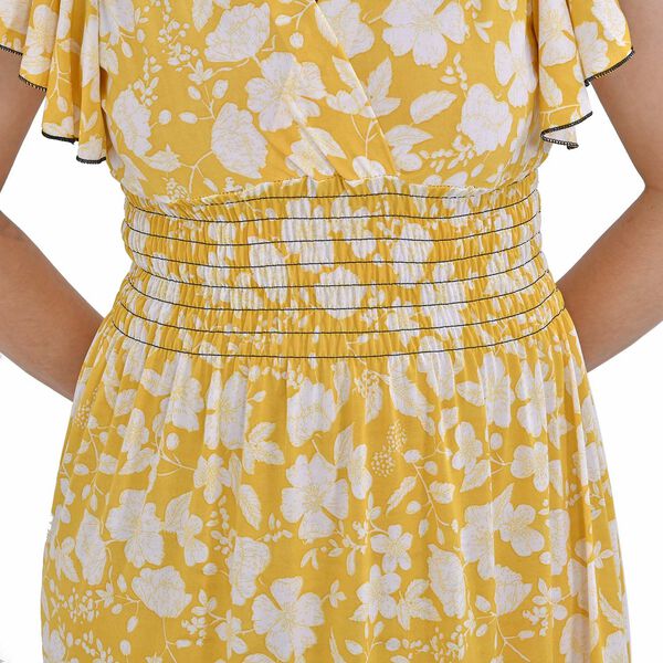 Maxikleid mit gesmokter Taille und Flatter&auml;rmeln, gelb image number 6