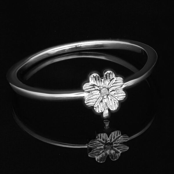 Handgearbeiteter Kleeblatt-Ring in platiniertem Silber image number 2