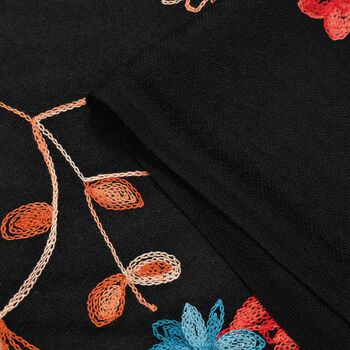 Bestickter Schal mit Fransen, Schwarz