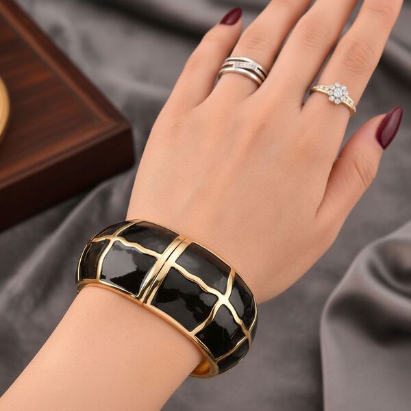 Emaille-Armreif mit Karomuster, ca. 18,5 cm, schwarz emailliert image number 3