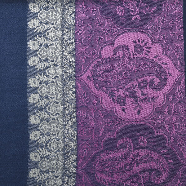 Jacquard gewebter Schal, Streifenmuster, Lila image number 8