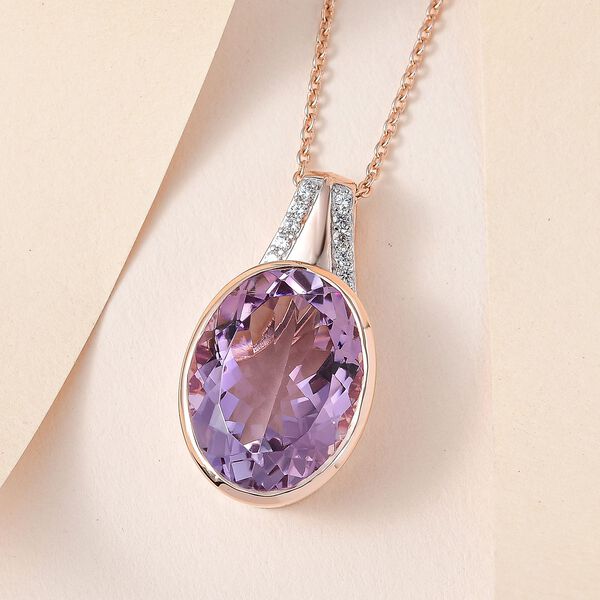 Rose de France Amethyst, weißer Zirkon Anhänger mit Kette, 925 Silber rosévergoldet ca. 17.30 ct image number 3
