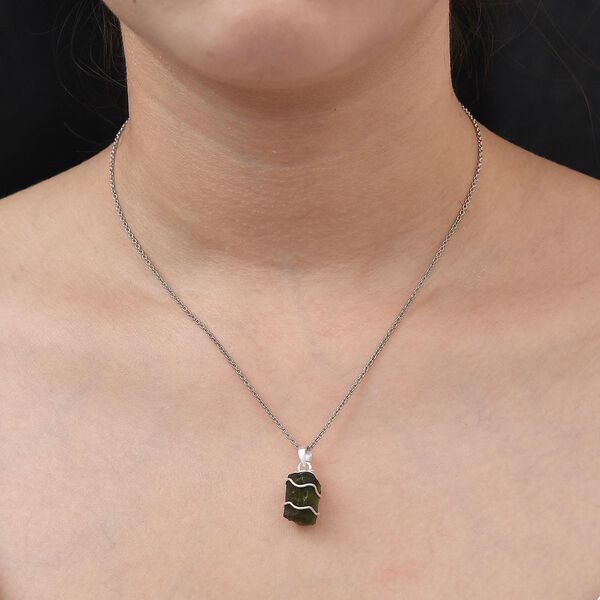 Natürlicher Moldavit-Anhänger mit Kette, 925 Silber, 925 Silber platiniert ca. 7,07 ct image number 2