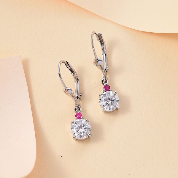 Moissanit und afrikanische Rubin-Ohrringe - 1,63 ct. image number 2