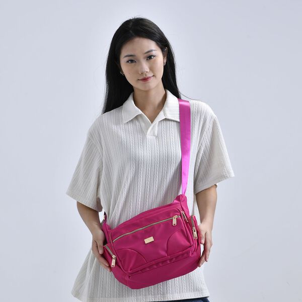 Stylische Umhängetasche mit verstellbarem Gurt und RFID-Schutz, Pink image number 9