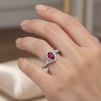 D'Joy Afrikanischer Rubin (Fissure gef&uuml;llt), Wei&szlig;er Zirkon Ring 925 Silber rhodiniert (Gr&ouml;&szlig;e 16.00) ca. 1,31 ct