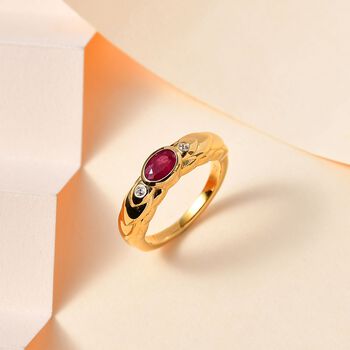 Afrikanischer Rubin und Zirkon-Ring - 0,76 ct.