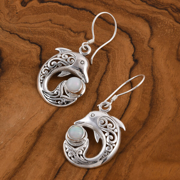 Royal Bali Kollektion- nat&uuml;rliche, &auml;thiopische Opal-Ohrh&auml;nger in Silber image number 1