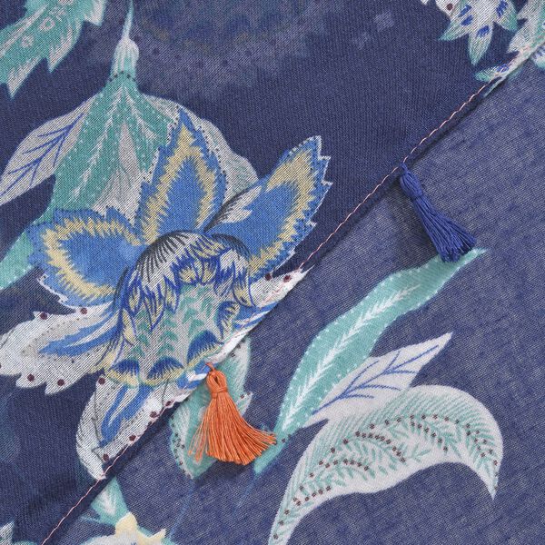 Weicher, leichter Schal mit Quasten, Marineblau image number 5