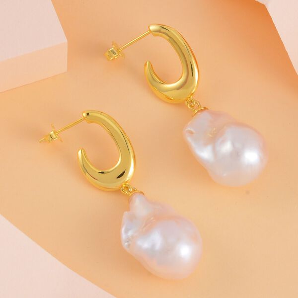 13-16 mm weiße Barockperlen-Ohrringe image number 2