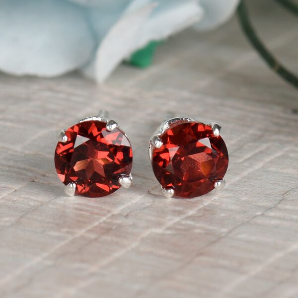 Rote Granat Ohrringe image number 2