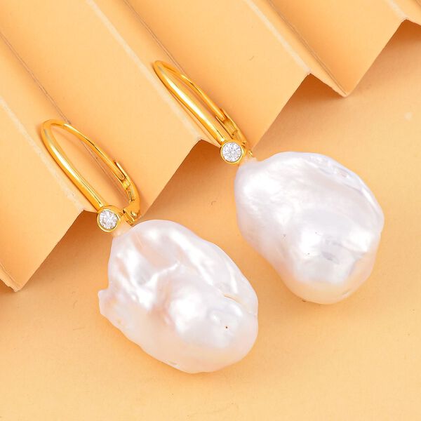 16-18 mm weiße Barockperle und Moissanit Ohrringe - 0,12 ct. image number 2