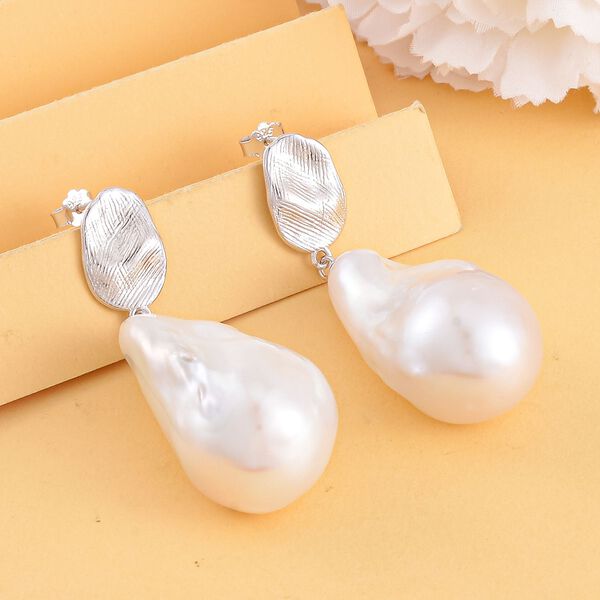 16-18mm wei&szlig;e Barockperle Perle Ohrh&auml;nger image number 2