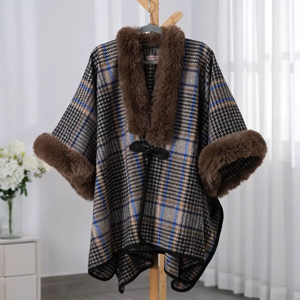 LA MAREY &ndash; Kunstfell Kimono, Braun