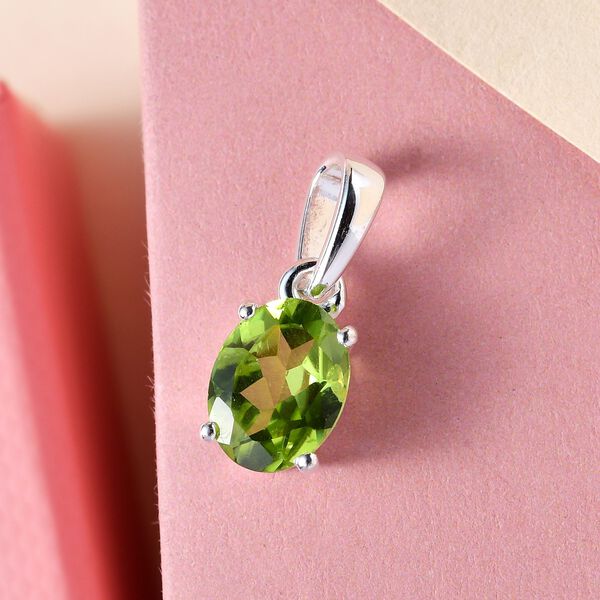 Peridot Solit&auml;r-Anh&auml;nger in Silber, 1,23 ct. image number 3