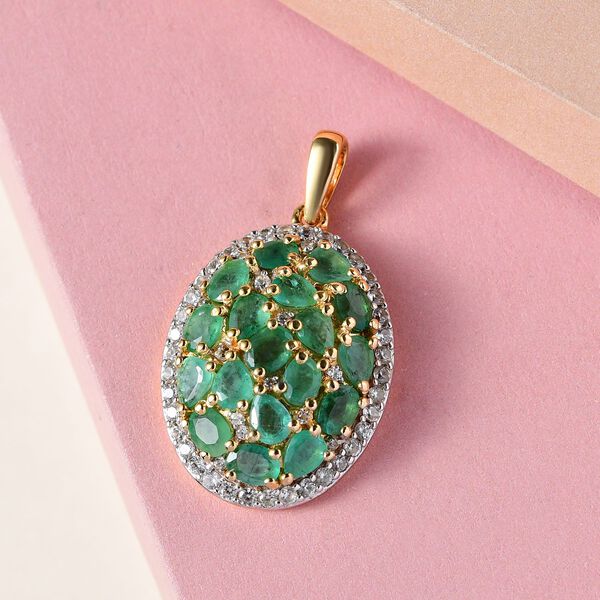 Kagem sambischer Smaragd und Zirkon-Cluster-Halo-Anh&auml;nger, 925 Silber vergoldet, 3,33 ct. image number 3