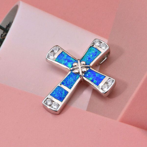 Simulierter blauer Opal und Zirkonia Anh&auml;nger image number 1