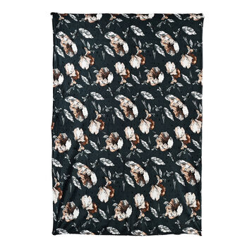 " Livmore  Printed flannel blanket 155 gms Size-150x220 cms Color- Grey and White"
