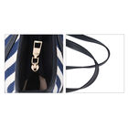 Klassische Handtasche mit Streifenmuster, Blau/beige image number 4