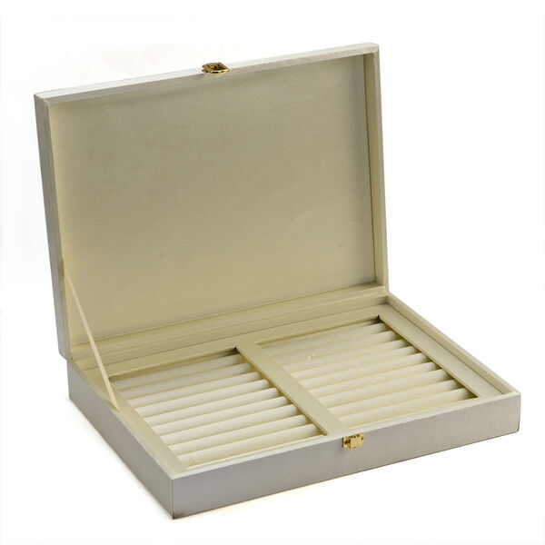 Schmuckbox bestickt mit Perlen und Pailletten, Schwarz image number 10