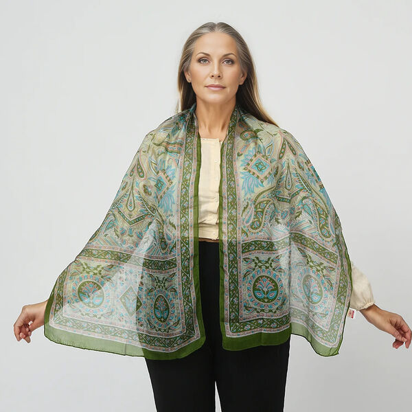 Geschmeidiger Luxuri&ouml;ser 100% Seidenschal, gr&uuml;n image number 7