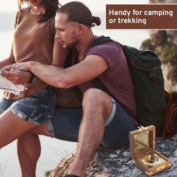 Indian Handycrafts: Handgemachtes Holzbox mit Messing Compass, Gold image number 3