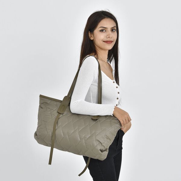 Stilvolle gesteppte ger&auml;umige -Tote Tasche, wasserabweisend, 56x30x16cm, Olive image number 3