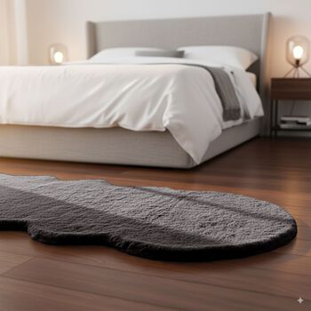 Weicher Langflor Teppich in Wolkenform mit Schaumstoffunterlage, 60x180 cm, Grau