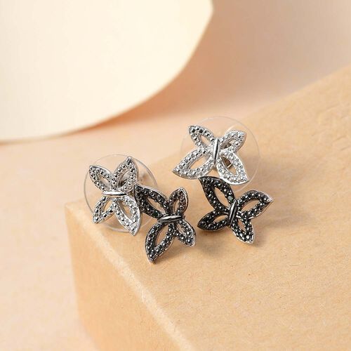 Schmetterlingsohrringe mit weißen und grünen Diamantakzenten image number 1