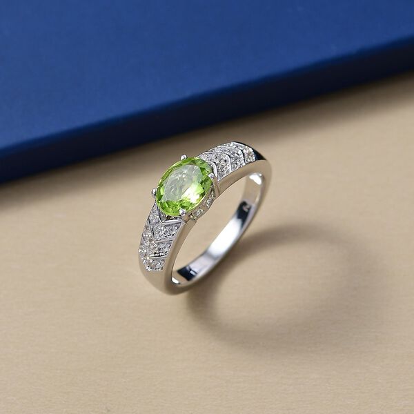 Peridot, Weißer Zirkon Ring Nickelfreies Messing (Größe 19.00) ca. 1,38 ct image number 1