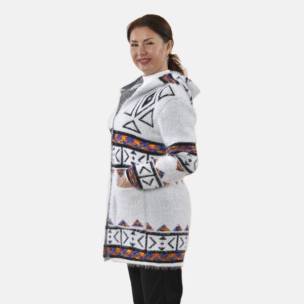 Tamsy - Kuschelweicher, langer Cardigan mit Kapuze und Taschen, 110x82cm, weiß image number 3