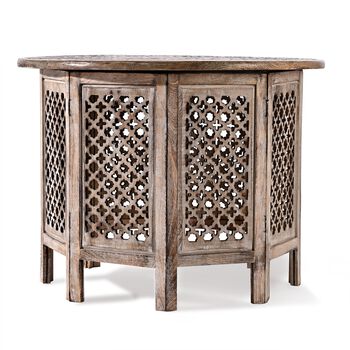 NAKKASHI Handgeschnitzter Couchtisch aus Mangoholz, 68x68x51cm, wei&szlig;es Finish