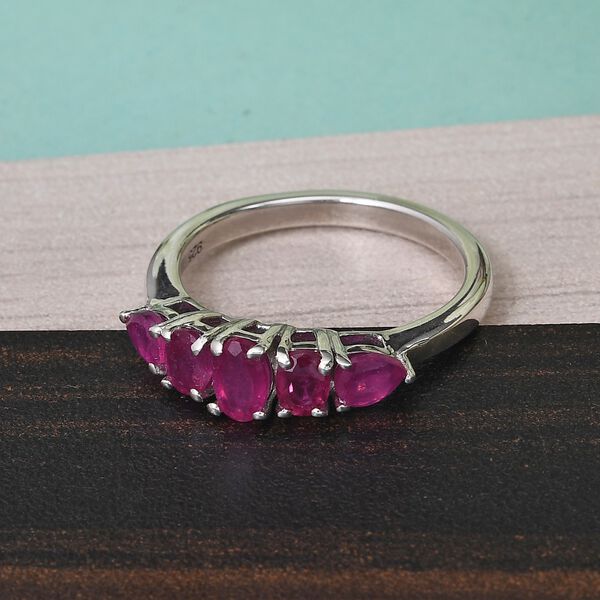 Fissure gefüllt Rubin 5 Stein Ring 925 Silber Platin-Überzug image number 2