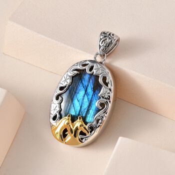 AAA Labradorit Anh&auml;nger - 32,73 ct.