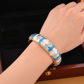 Emaille-Armreif im Streifen-Design, Hell- und Dunkelblau, ca. 18,5 cm, ca. 43 g